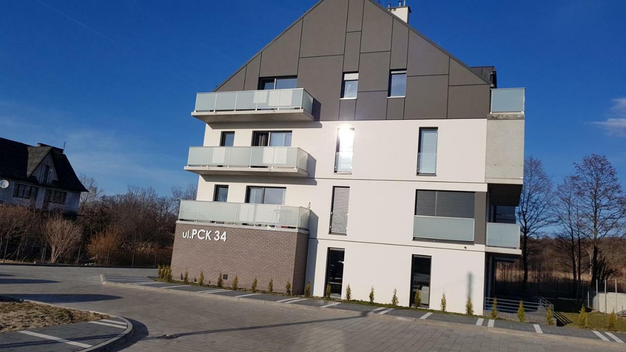Lux 4 Cieplice Apartment *